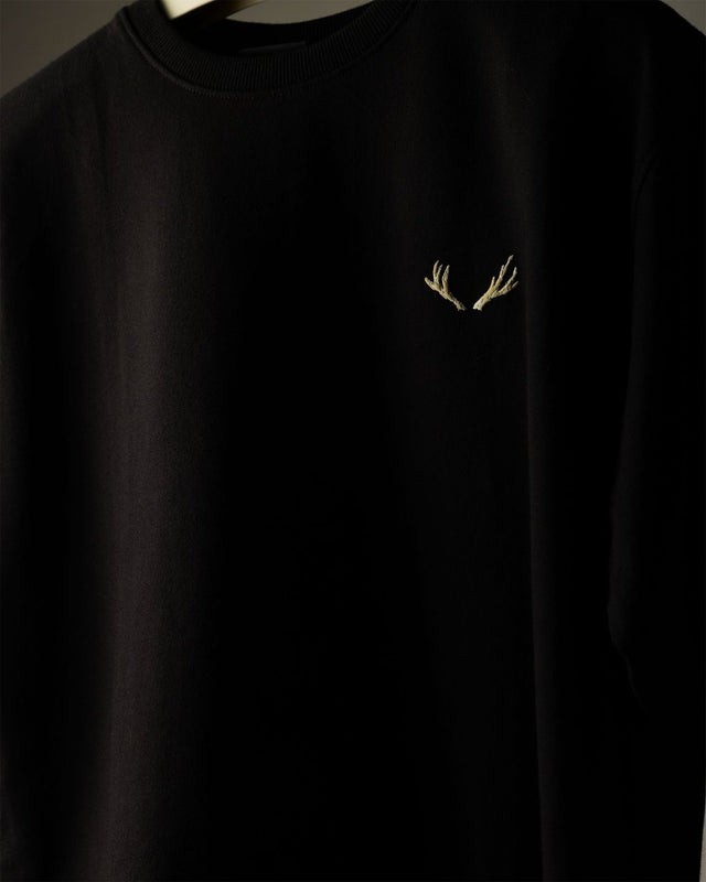BLACK DEER T-SHIRT